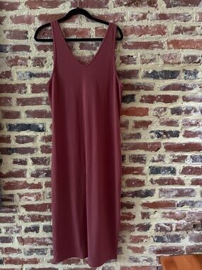 NWT Abercrombie Ribbed Midi Dress in Mauve